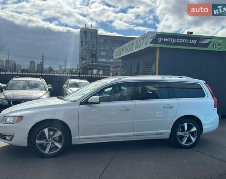 Белый Вольво В70, объемом двигателя 2 л и пробегом 252 тыс. км за 14899 $, фото 1 на Automoto.ua