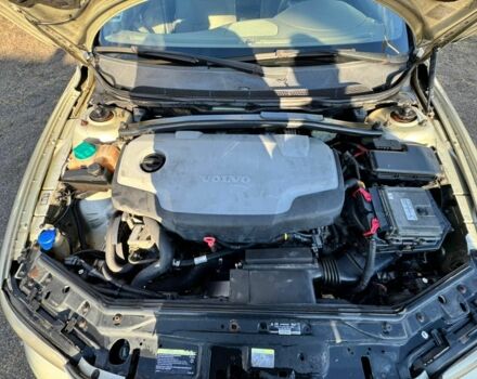 Бежевий Вольво V70, об'ємом двигуна 0 л та пробігом 240 тис. км за 2050 $, фото 9 на Automoto.ua