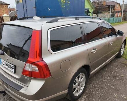 Бежевый Вольво В70, объемом двигателя 1.56 л и пробегом 256 тыс. км за 11000 $, фото 4 на Automoto.ua