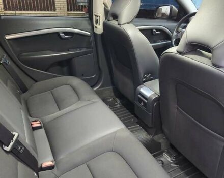 Бежевый Вольво В70, объемом двигателя 1.56 л и пробегом 256 тыс. км за 11000 $, фото 9 на Automoto.ua