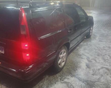 Черный Вольво В70, объемом двигателя 2.46 л и пробегом 375 тыс. км за 3750 $, фото 1 на Automoto.ua