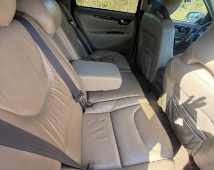 Черный Вольво В70, объемом двигателя 2.5 л и пробегом 350 тыс. км за 2400 $, фото 8 на Automoto.ua