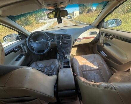 Черный Вольво В70, объемом двигателя 2.5 л и пробегом 350 тыс. км за 2400 $, фото 9 на Automoto.ua