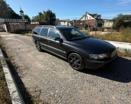 Черный Вольво В70, объемом двигателя 2.5 л и пробегом 350 тыс. км за 2400 $, фото 1 на Automoto.ua