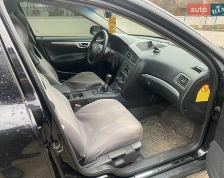 Чорний Вольво V70, об'ємом двигуна 2.4 л та пробігом 250 тис. км за 5000 $, фото 3 на Automoto.ua