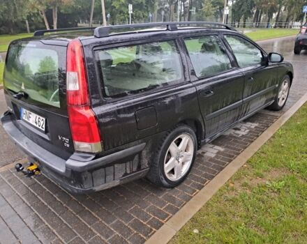 Чорний Вольво V70, об'ємом двигуна 2.4 л та пробігом 345 тис. км за 2334 $, фото 3 на Automoto.ua