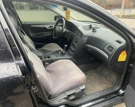 Чорний Вольво V70, об'ємом двигуна 2.4 л та пробігом 250 тис. км за 5000 $, фото 4 на Automoto.ua