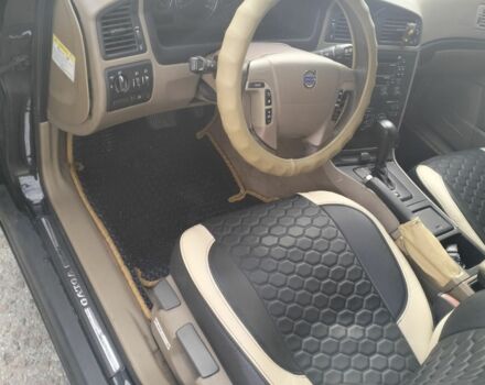 Чорний Вольво V70, об'ємом двигуна 2 л та пробігом 300 тис. км за 3500 $, фото 6 на Automoto.ua