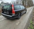 Черный Вольво В70, объемом двигателя 2.4 л и пробегом 400 тыс. км за 2400 $, фото 2 на Automoto.ua