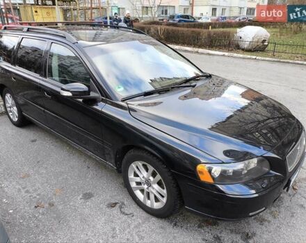 Черный Вольво В70, объемом двигателя 2.4 л и пробегом 289 тыс. км за 7500 $, фото 2 на Automoto.ua