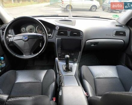 Черный Вольво В70, объемом двигателя 2.4 л и пробегом 289 тыс. км за 7500 $, фото 15 на Automoto.ua