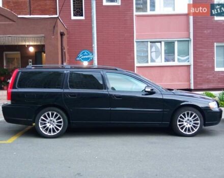 Черный Вольво В70, объемом двигателя 2.4 л и пробегом 289 тыс. км за 7500 $, фото 1 на Automoto.ua