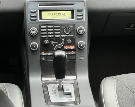 Вольво В70 2008 в Киеве на Automoto.ua Черный Вольво В70, объемом двигателя 2.4 л и пробегом 317 тыс. км за 10999 $, фото 12 на Automoto.ua