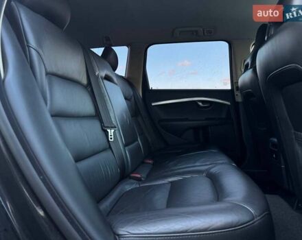 Черный Вольво В70, объемом двигателя 2 л и пробегом 281 тыс. км за 8000 $, фото 54 на Automoto.ua