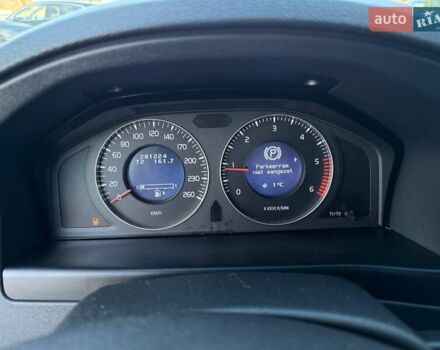 Черный Вольво В70, объемом двигателя 2 л и пробегом 281 тыс. км за 8000 $, фото 4 на Automoto.ua