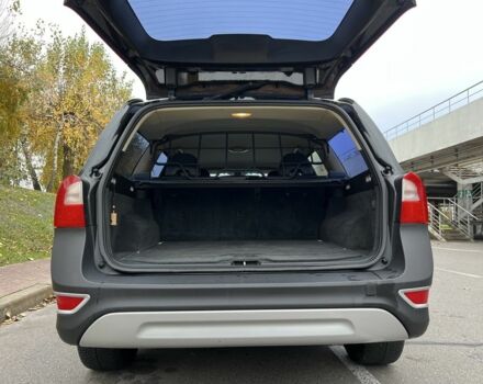 Вольво В70 2008 в Киеве на Automoto.ua Черный Вольво В70, объемом двигателя 2.4 л и пробегом 317 тыс. км за 10999 $, фото 15 на Automoto.ua