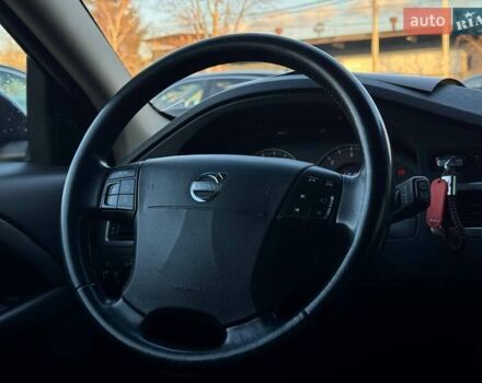 Черный Вольво В70, объемом двигателя 2 л и пробегом 281 тыс. км за 8000 $, фото 47 на Automoto.ua