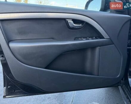 Черный Вольво В70, объемом двигателя 2 л и пробегом 281 тыс. км за 8000 $, фото 23 на Automoto.ua