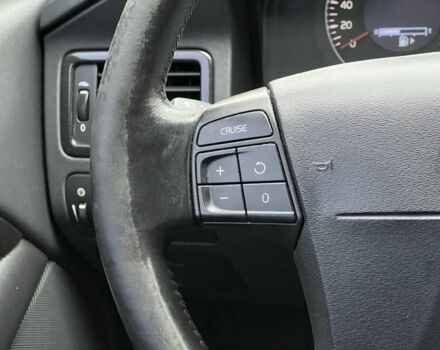 Вольво В70 2008 в Киеве на Automoto.ua Черный Вольво В70, объемом двигателя 2.4 л и пробегом 317 тыс. км за 10999 $, фото 10 на Automoto.ua