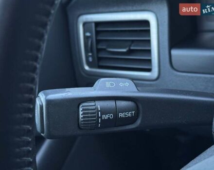 Черный Вольво В70, объемом двигателя 2 л и пробегом 281 тыс. км за 8000 $, фото 34 на Automoto.ua