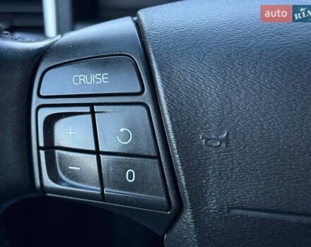 Черный Вольво В70, объемом двигателя 2 л и пробегом 281 тыс. км за 8000 $, фото 32 на Automoto.ua