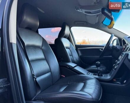 Черный Вольво В70, объемом двигателя 2 л и пробегом 281 тыс. км за 8000 $, фото 59 на Automoto.ua