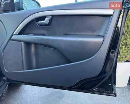 Черный Вольво В70, объемом двигателя 2 л и пробегом 281 тыс. км за 8000 $, фото 56 на Automoto.ua