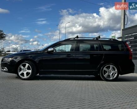Вольво В70 2009 в Львове на Automoto.ua Черный Вольво В70, объемом двигателя 2 л и пробегом 257 тыс. км за 7999 $, фото 5 на Automoto.ua