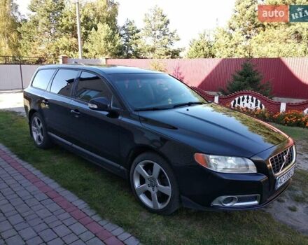 Черный Вольво В70, объемом двигателя 2 л и пробегом 250 тыс. км за 10000 $, фото 4 на Automoto.ua