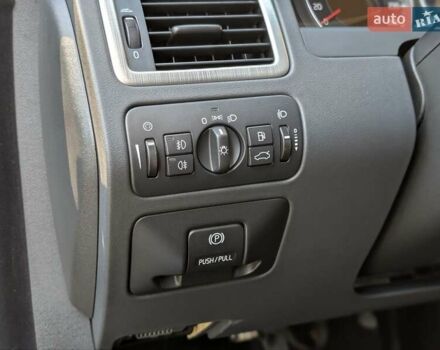 Черный Вольво В70, объемом двигателя 2 л и пробегом 339 тыс. км за 7599 $, фото 57 на Automoto.ua