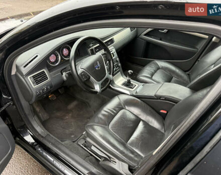 Черный Вольво В70, объемом двигателя 1.6 л и пробегом 270 тыс. км за 6200 $, фото 11 на Automoto.ua