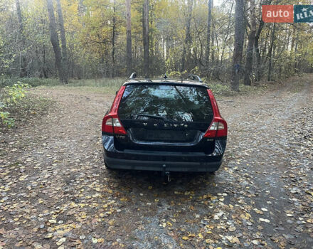 Черный Вольво В70, объемом двигателя 2.4 л и пробегом 180 тыс. км за 4700 $, фото 4 на Automoto.ua