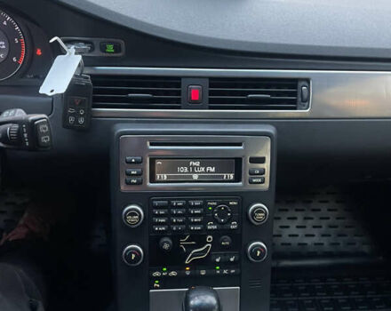 Черный Вольво В70, объемом двигателя 2.4 л и пробегом 180 тыс. км за 4700 $, фото 11 на Automoto.ua