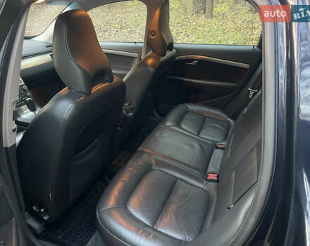 Черный Вольво В70, объемом двигателя 2.4 л и пробегом 180 тыс. км за 4700 $, фото 13 на Automoto.ua