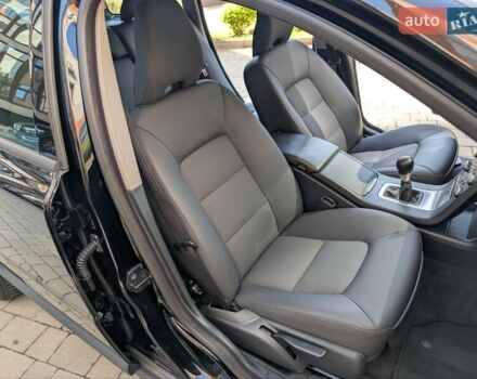 Черный Вольво В70, объемом двигателя 2 л и пробегом 339 тыс. км за 7599 $, фото 51 на Automoto.ua