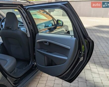 Черный Вольво В70, объемом двигателя 2 л и пробегом 339 тыс. км за 7599 $, фото 41 на Automoto.ua