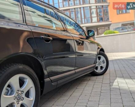 Черный Вольво В70, объемом двигателя 2 л и пробегом 339 тыс. км за 7599 $, фото 34 на Automoto.ua