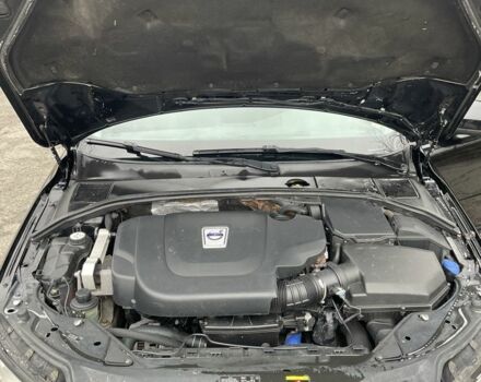 Черный Вольво В70, объемом двигателя 2 л и пробегом 240 тыс. км за 9000 $, фото 9 на Automoto.ua