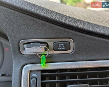 Черный Вольво В70, объемом двигателя 2 л и пробегом 339 тыс. км за 7599 $, фото 62 на Automoto.ua