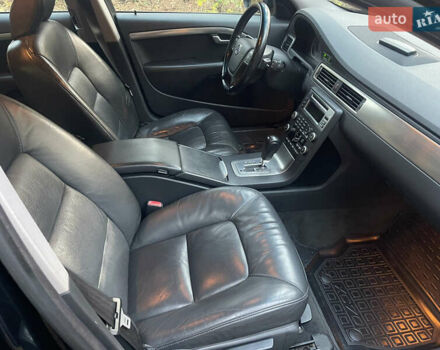 Черный Вольво В70, объемом двигателя 2.4 л и пробегом 180 тыс. км за 4700 $, фото 9 на Automoto.ua