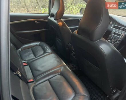 Черный Вольво В70, объемом двигателя 2.4 л и пробегом 180 тыс. км за 4700 $, фото 10 на Automoto.ua