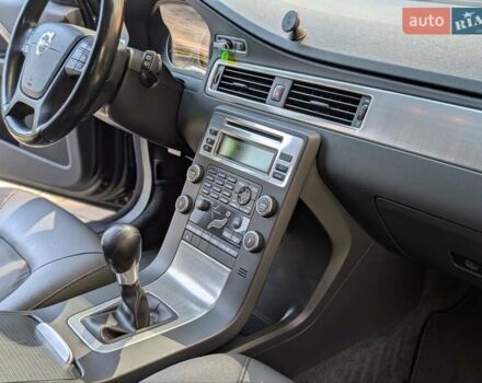 Черный Вольво В70, объемом двигателя 2 л и пробегом 339 тыс. км за 7599 $, фото 49 на Automoto.ua