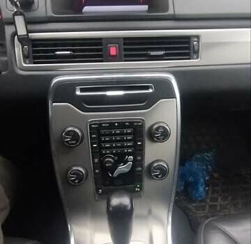 Черный Вольво В70, объемом двигателя 2.4 л и пробегом 329 тыс. км за 8500 $, фото 9 на Automoto.ua