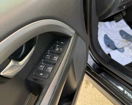 Черный Вольво В70, объемом двигателя 2.4 л и пробегом 329 тыс. км за 8500 $, фото 3 на Automoto.ua