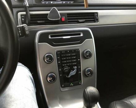 Чорний Вольво V70, об'ємом двигуна 1.6 л та пробігом 286 тис. км за 8500 $, фото 2 на Automoto.ua