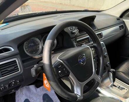 Черный Вольво В70, объемом двигателя 2.4 л и пробегом 329 тыс. км за 8500 $, фото 2 на Automoto.ua