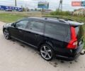 Черный Вольво В70, объемом двигателя 1.6 л и пробегом 298 тыс. км за 11000 $, фото 1 на Automoto.ua