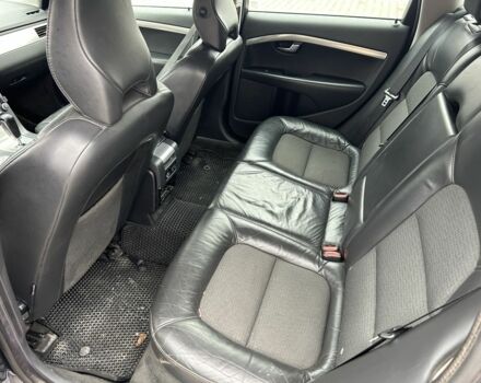 Черный Вольво В70, объемом двигателя 2 л и пробегом 300 тыс. км за 3550 $, фото 9 на Automoto.ua