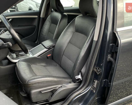 Чорний Вольво V70, об'ємом двигуна 1.6 л та пробігом 235 тис. км за 9300 $, фото 41 на Automoto.ua