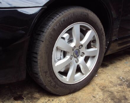 Черный Вольво В70, объемом двигателя 2 л и пробегом 220 тыс. км за 11500 $, фото 1 на Automoto.ua